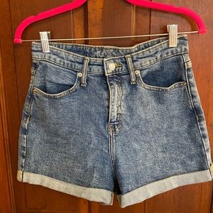 WORN ONCE high waisted denim shorts!